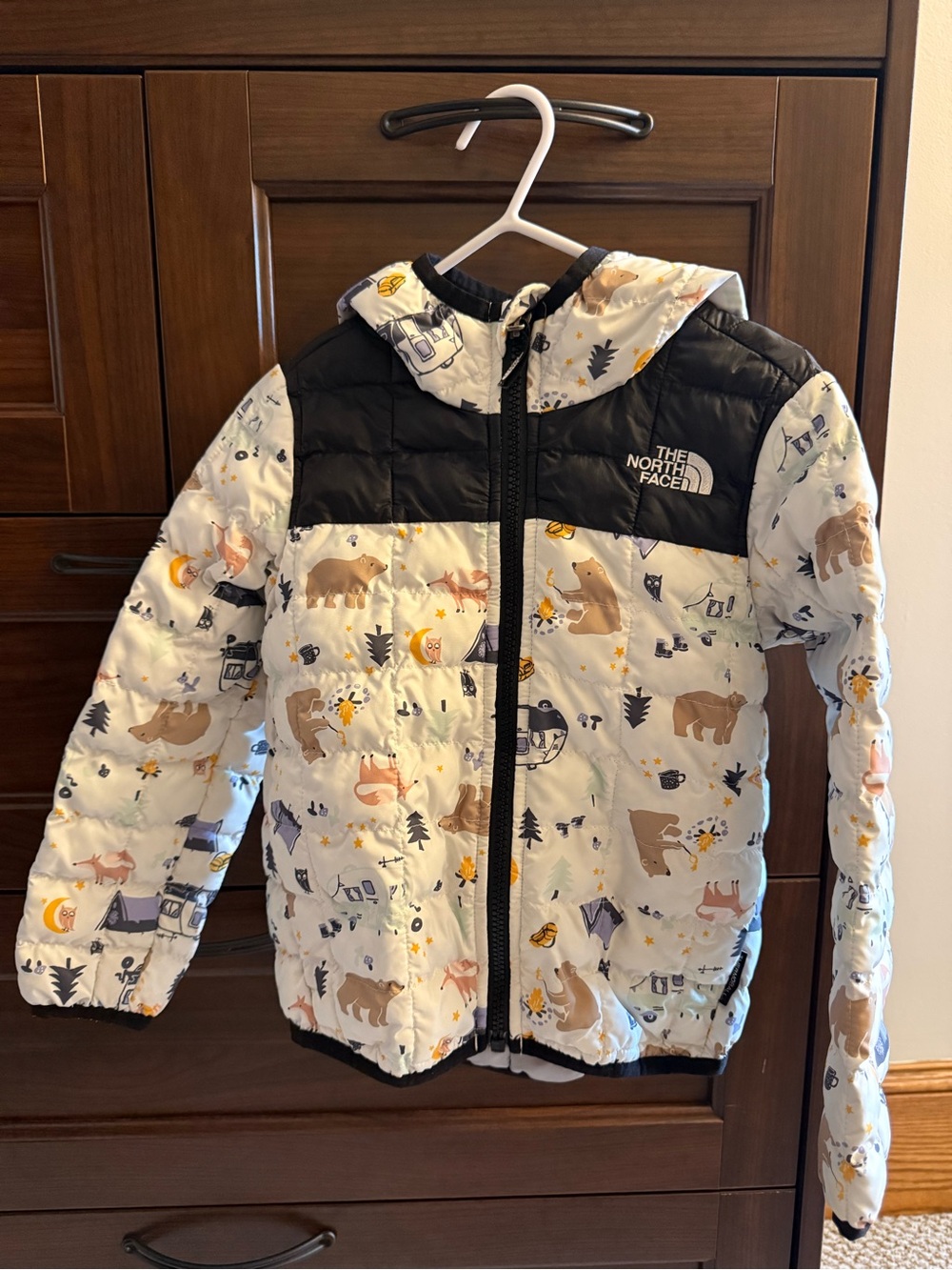 TNF 3T Toddler Thermoball Jacket - White with Black yoke and Woodland Pr